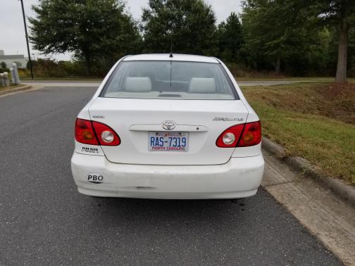 White 2003 Toyota Corolla LE
